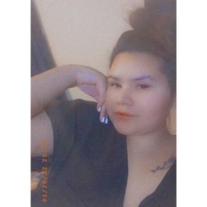 Meet your Posher, Niomi